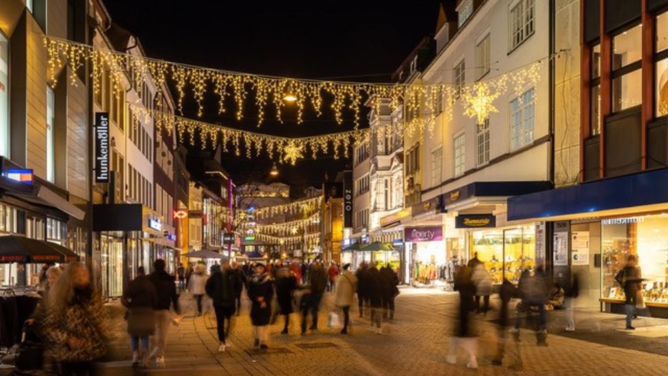 Weihnachtsbeleuchtung_Grosse_Strasse