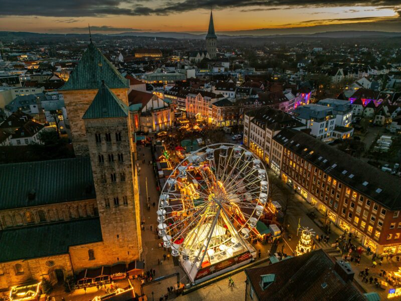 Weihnachts­ge­schäft 2024 in Osnabrück: Positive Tendenzen und hoher Zuspruch in der Innen­stadt